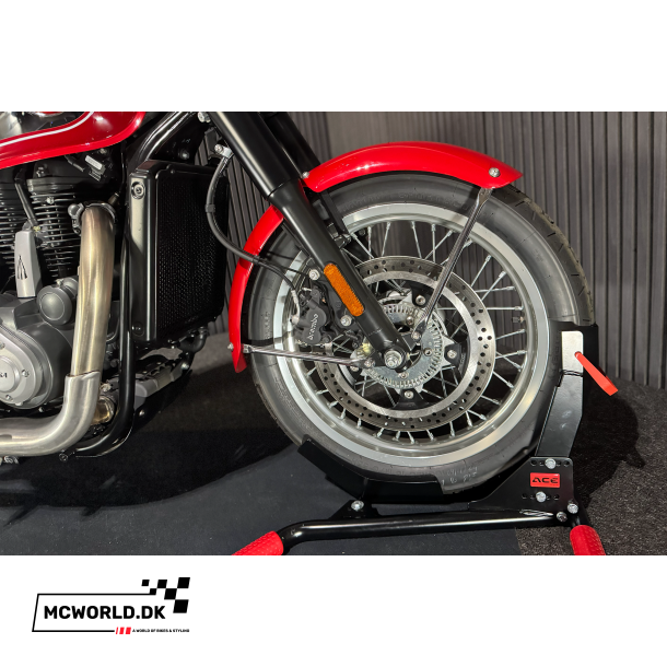 BSA Gold Star 650 - Insignia Red - Fabriksny